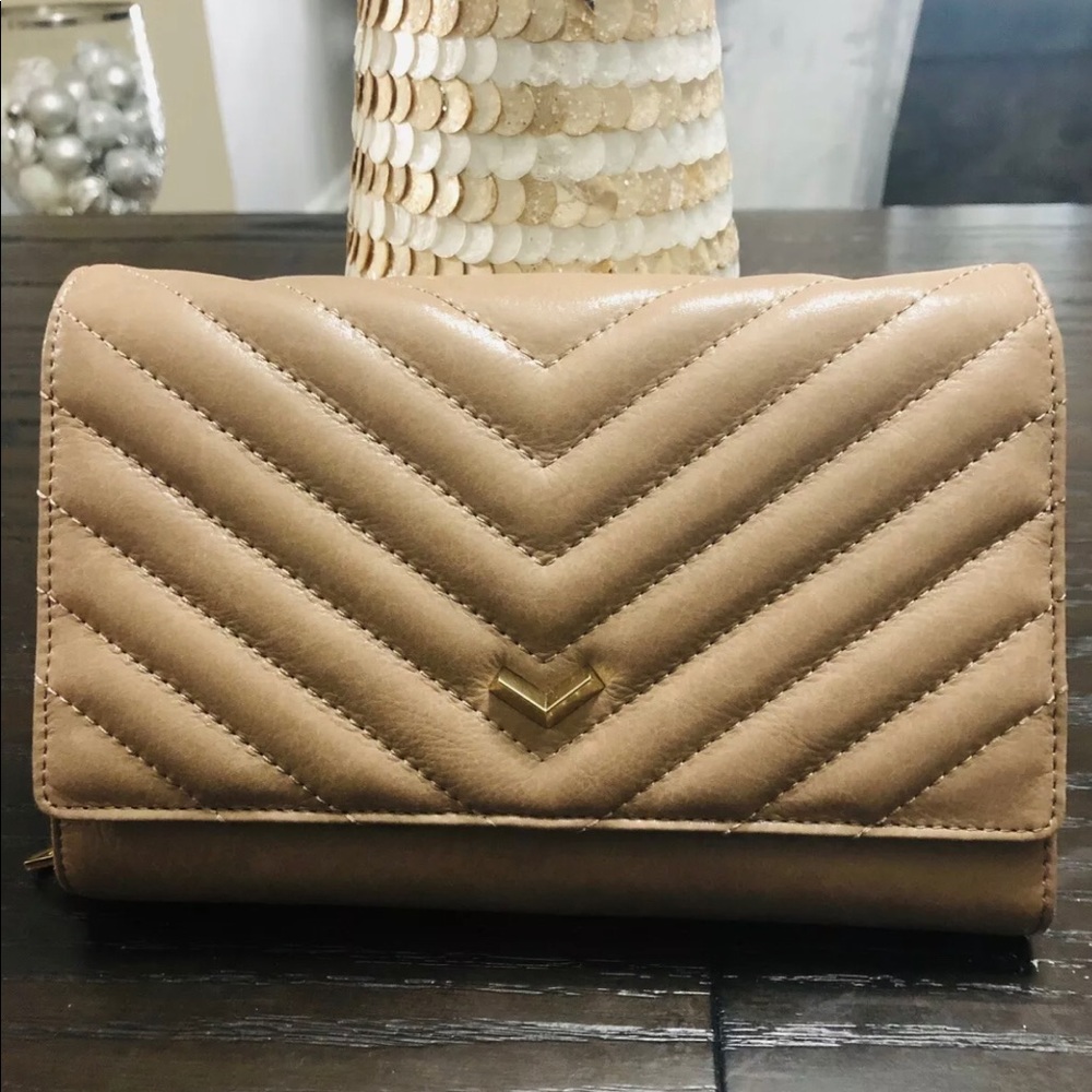 Handbag crossbody